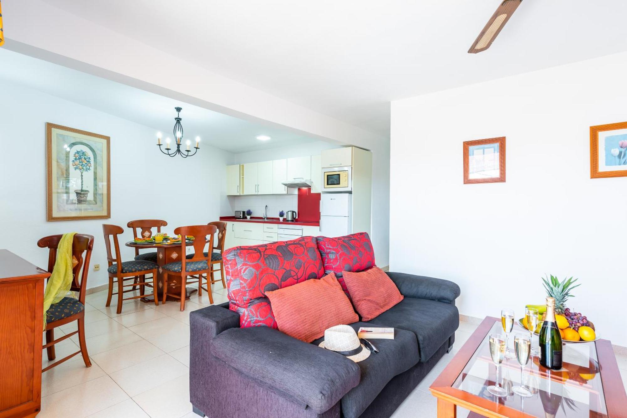 Tenerife South Apartments Playa de las Americas  Room photo